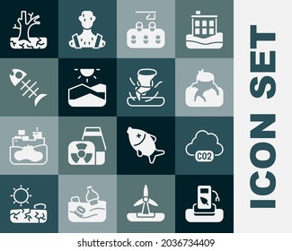 Fijar gasolineras o gasolineras, emisiones de CO2 en la nube, deforestación, sequía, peces muertos, árboles alados e ícono de Tornado. Vector