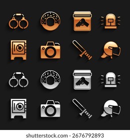 Conjunto de cámara de fotos, sirena Flasher, casco de policía, porra de goma, caja fuerte, bolsa de evidencia con pistola, esposas e icono de donut. Vector