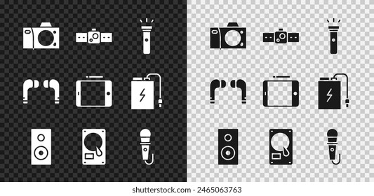 Set Cámara de fotos, reloj inteligente, linterna, altavoz estéreo, disco duro de disco duro, micrófono, auriculares de aire e icono de tableta gráfica. Vector