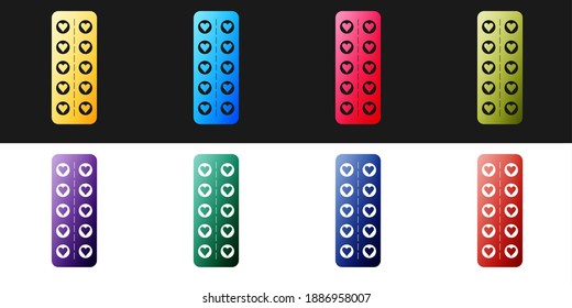 Establece el amor de las píldoras en forma de corazón en el icono del paquete de blísters aislado en el fondo blanco y negro. Amor, terapia, signo de orientación. Vector.