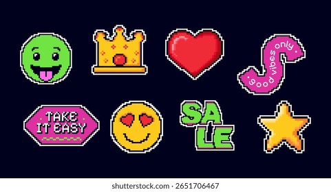 Conjunto de adesivos de pixel e crachás com emoji, gíria Y2K, coroa, coração. Frases 'pegue leve', 'apenas boas vibrações'. Um moderno pacote colorido para jogos ou mídias sociais. Coleção de patches de 8 bits.