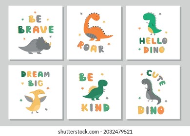 Un conjunto de afiches con lindos dinosaurios. Dino gracioso al estilo de las caricaturas. Ilustración vectorial. Adecuado para una tarjeta de saludo, una habitación para niños, una ducha para bebés, camisetas para niños. Sé valiente, rugido, sueña en grande