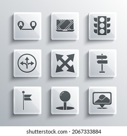 Establezca el pin de inserción, la ubicación, el símbolo de tráfico, el marcador, la ubicación de la ruta y el icono de semáforo. Vector