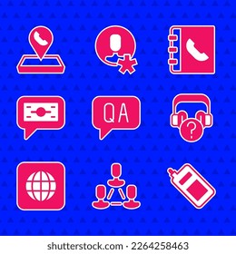 Establecer pregunta y respuesta, jerarquía de empleados, teléfono móvil, auriculares con preguntas, a nivel mundial, pila dinero en papel, libreta de teléfonos e icono de ubicación del centro de llamadas. Vector