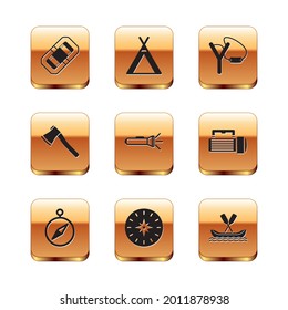 Rafting-Boot, Compass, Flashlight, Holzaxt, Slingshot und Tourist-Zelt Symbol. Vektorgrafik