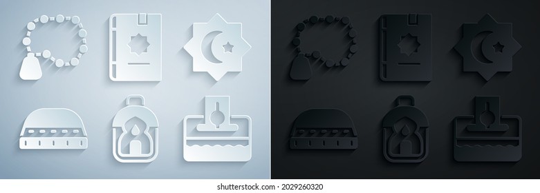 Ponemos la linterna Ramadan Kareem, estrella octagonal, sombrero musulmán para la oración, dona para pagar tu zakat, icono religioso del libro sagrado del Corán y las cuentas de Rosario. Vector