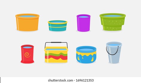 Conjunto de cubos de plástico vacíos realistas de color 3d con mango. Balas de agua aisladas en segundo plano. El cubo está vacío y lleno de agua. Ilustración del vector, EPS 10.