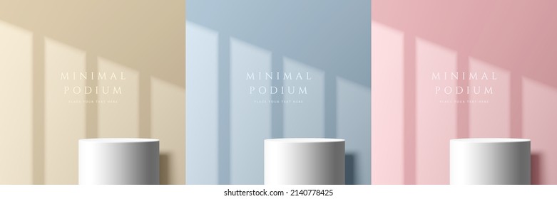 Set von realistischen, beigen, blau und weich rosa abstrakten 3D-Zimmer mit weißem Ständer oder Podium. Vektorgrafik geometrischer Formen. Minimale Wandszene mit Fensterschatten. Bühnenvorführung, Produktanzeige