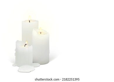 Un conjunto de velas ardientes realistas sobre un fondo blanco. velas 3d con cera derritiéndose, llama y halo de luz. Ilustración vectorial con gradientes de malla. EPS10.