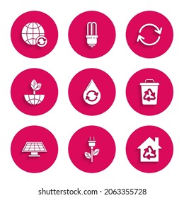 Set Reciclar agua limpia, enchufe de ahorro eléctrico en hoja, Eco House con símbolo de reciclado, reciclar papelera, panel de energía solar, globo terrestre y, Icono de Refrescar y Planeta Tierra. Vector