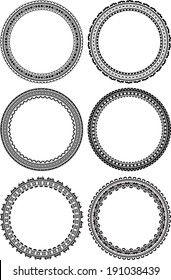 Set of round frames 