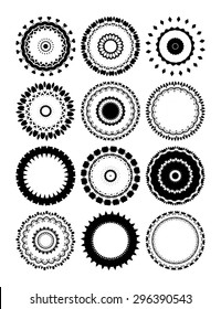 A set of round frames with ornament. the set of black-and-white filigree round frames