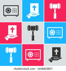 Sicher stellen, Eid auf der Heiligen Bibel und Richter-Symbol. Vektorillustration