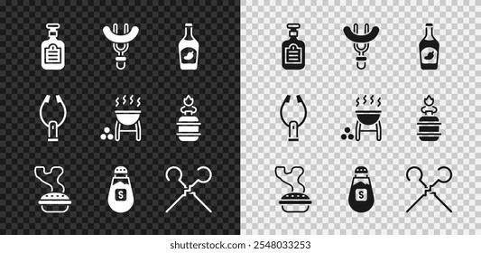 Set Botella de salsa, salchicha en el tenedor, salsa de tomate, pastel casero, sal, pinchos de barbacoa, pinzas de carne y parrilla icono de barbacoa. Vector