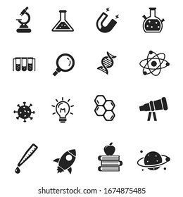 Conjunto de iconos científicos en diseño negro como microscopio, matraz, imán y más, aislados en fondo blanco 