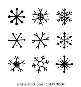 Conjunto de iconos garabateados de copos de nieve negros en diferentes estilos. Diseñar el elemento de dibujo para la decoración de la tarjeta de Navidad. Estilo de caricatura. Resumen de arte sobre fondo blanco. Ilustración vectorial.
