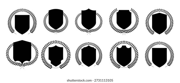 conjunto de ícone de escudo com coroa de louro, conjunto de vetores de ícone de escudo de coroa de louro para proteger a segurança, conjunto de ícone de escudo heráldico, ilustração vetorial.