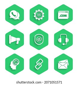 Establezca Escudo con correo y correo electrónico, enlace de cadena, sobres, audífonos, correo, megáfono, plantilla de sitio web e icono de chat de burbuja de voz telefónica. Vector