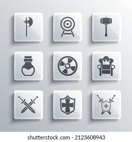 Set Schild, mittelalterliche Schild mit Schwertern, Thron, Rundhölzer, Mittelalterliches Mittelalter, Gift in Flasche, Axt und Hammer Symbol. Vektorgrafik