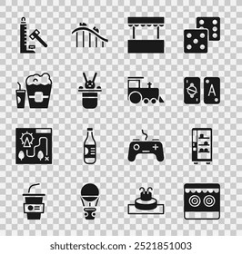 Conjunto de Galería de tiro, máquina expendedora, tarjetas de Tarot, taquilla de boletos, sombrero y conejo mago, vidrio de palomitas de maíz, Striker atracción con martillo y Toy train icon. Vector