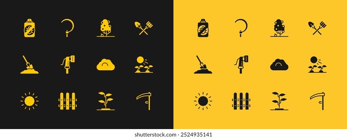 Pala y rastrillo, valla de jardín de madera, Clima nublado, brote, manguera, árbol de frutas, rociar contra insectos e ícono de hoz. Vector