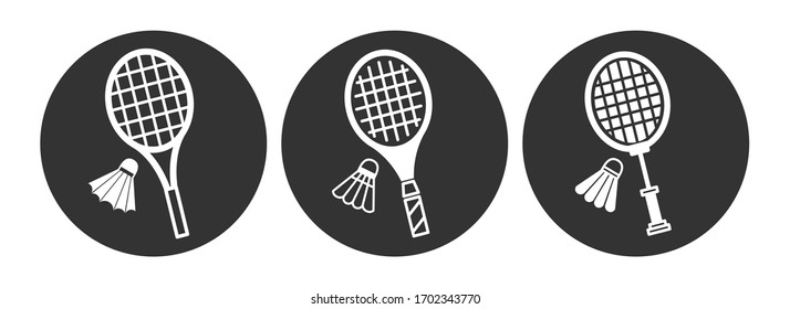 Conjunto de medias y raquetas para bádminton en estilo plano. Conjunto de iconos de línea aislados en fondo blanco. Concepto de logo deportivo. Plantilla de diseño para sitio web, aplicación móvil. Ilustración vectorial.