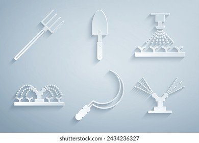 Set Sichel, Automatische Bewässerungsberegner, Gartenkelle Spaten oder Schaufel und Mistgabel-Ikone. Vektor