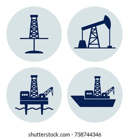 Conjunto de sinais para a indústria de petróleo e gás: perfuração onshore e offshore. Ícones vetoriais planos azuis escuros no fundo cinza.