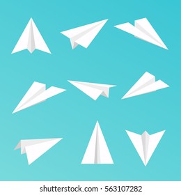 Set a simple paper planes icon. Vector illustration.