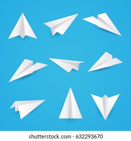 Set a simple paper planes icon. Vector illustration.