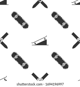 Set Ski and sticks, Skateboard on street ramp and Skateboard trick on seamless pattern. Vector