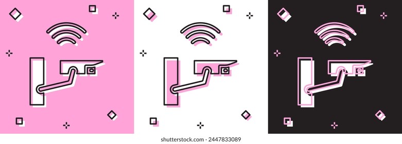 Das Smart-Sicherheitskamera-Symbol wird auf rosa und weißem, schwarzem Hintergrund isoliert. Internet of Things Konzept mit drahtloser Verbindung.  Vektorgrafik