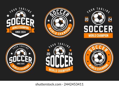 Conjunto de logotipo de fútbol o signo de club de fútbol insignia. Logo de fútbol con diseño de vector de fondo de escudo.