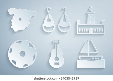 Fijar la guitarra española, el castillo de Montjuic, el fútbol, el velero de yates, el Earrings y el mapa de España icono. Vector