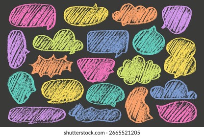 Satz von Sprechballon mit Buntstifttextur. Grunge bunte Sprechdialog Blase gesetzt. Comic Talk Ballon mit Kreide Textur.