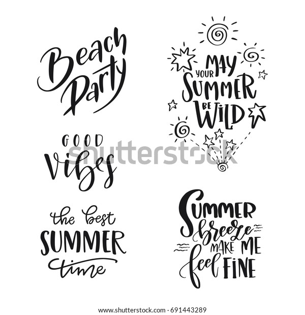 夏の手書きのブラシ文字のセット 手書きの書道デザイン ビーチパーティー あなたの夏が野良で 最高の夏の時間 良い雰囲気 夏の風が私を元気にしてくれますように Tシャツ用に印刷 のベクター画像素材 ロイヤリティフリー