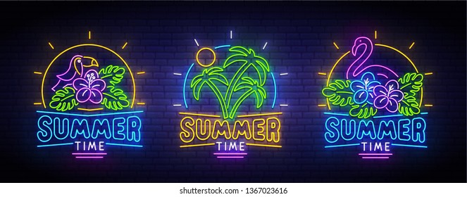 Set Of Summer Neon Icons. Summer Time. Toucan, Flamingo, Sun And Palm Trees. Tropical Neon Pattern. Bright Sign. Logo, Emblem, Light Banner. Vector Illustration.