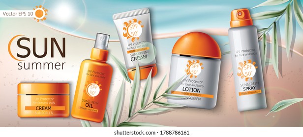 Set von Sonnencreme, Lotion, Spray und Öl. UV-Schutz. wasserbeständig. Realistisch. Strand und Laub Hintergrund. Platz für die Marke. Vektorgrafik