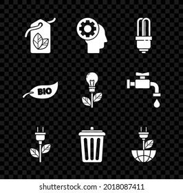 Ajuste la etiqueta con el símbolo de la hoja, el engranaje de la cabeza humana en el interior, la bombilla LED, el tapón de ahorro eléctrico, el cubo de basura, el icono de luz y el bidón de hojas. Vector
