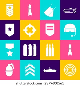 Ponga en juego el deporte Target, el cohete Biohazard, el casco militar, las etiquetas del perro, el Chevron y el icono. Vector