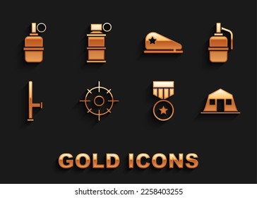 Deporte de destino, granada de mano, cuarteles militares, medalla de recompensa, porra de goma de la policía, boina e ícono de humo. Vector