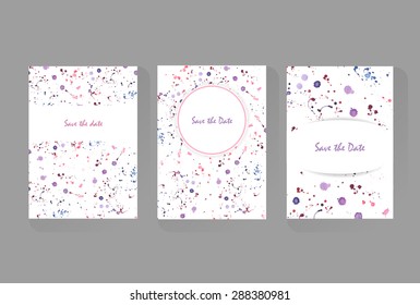 Juego de tres cartas con salpicaduras de color de agua dibujadas a mano. Vector de material.