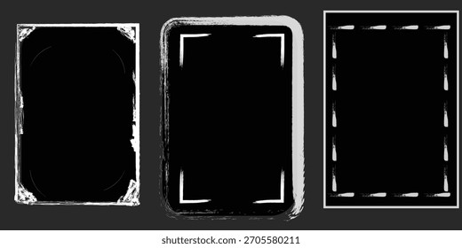 Conjunto de tres marcos negros de Vector desgastado grunge con bordes de trazo de pincel dibujados a mano para proyectos de diseño.