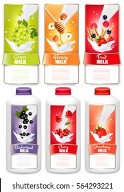 Conjunto de tres etiquetas de fruta y bayas en salpicaduras de leche. Uvas, fresa, arándano, miel, naranja. Vector.