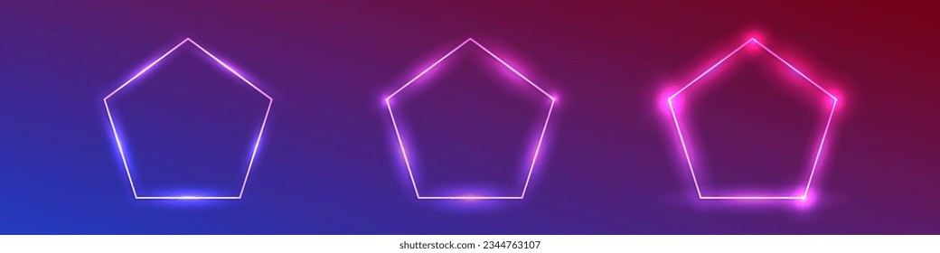 Conjunto de tres marcos de neón en forma de pentágono con efectos brillantes sobre el fondo morado oscuro. Fondo tecno brillante vacío. Ilustración del vector