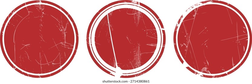 Un conjunto de tres Elementos de diseño redondos rojos grunge, perfectos para añadir un toque retro y angustiado a documentos y gráficos.