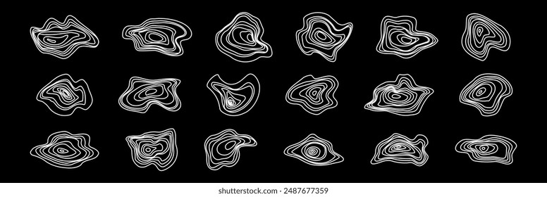 Topographische Linien festlegen. Organische Texturen der Berge. Abstrakte hölzerne runde Formen. Vektorgrafik Weiße Kritzel auf schwarzem Hintergrund