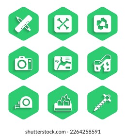 Set Topographic map, Ore minería, Construcción jackhammer, falla geológica, construcción de la ruleta, cámara fotográfica, pepita de oro y regla cruzada e icono de lápiz. Vector