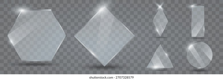 Um conjunto de fragmentos de vidro transparente com reflexos suaves e destaques em um fundo transparente, adequado para design de interface do usuário, ilustrações, cartazes ou sobreposições decorativas.