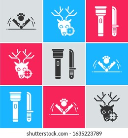 Set Trap hunting, Hunt on deer with crosshairs and Flashlight and knife icon. Vector